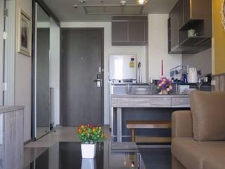 À louer 1 chambre condo à Khlong San, Bangkok