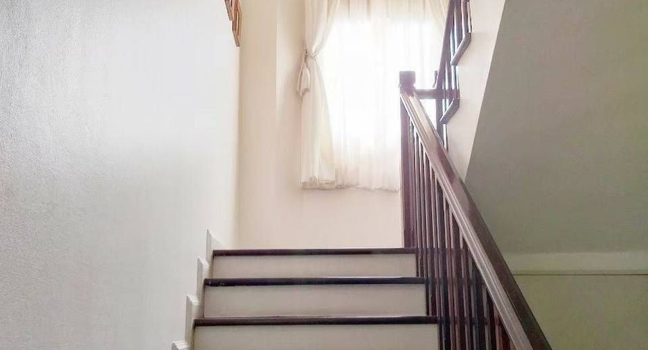 For rent 3 bedrooms house in Prawet, Bangkok