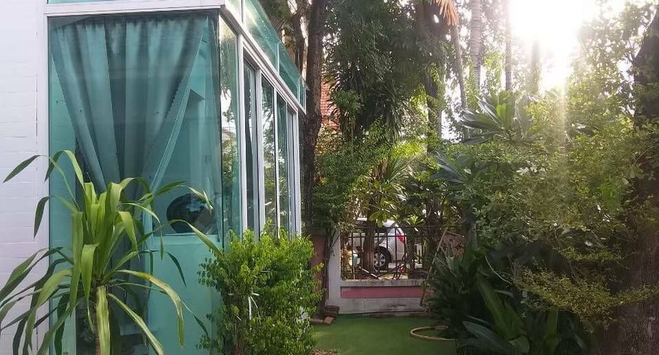 For rent 3 bedrooms house in Prawet, Bangkok