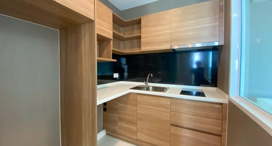 For sale 2 bedrooms condo in Mueang Samut Prakan, Samut Prakan