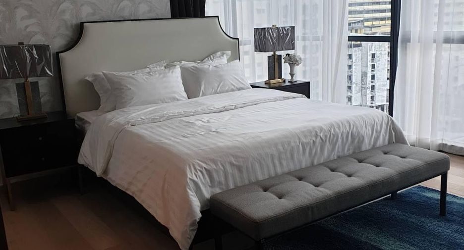 For rent 2 bedrooms condo in Watthana, Bangkok