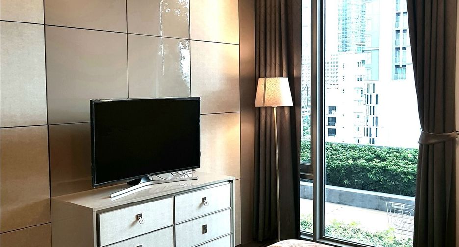 For rent 2 bedrooms condo in Sathon, Bangkok