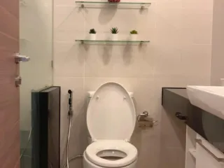 For rent studio condo in Yan Nawa, Bangkok