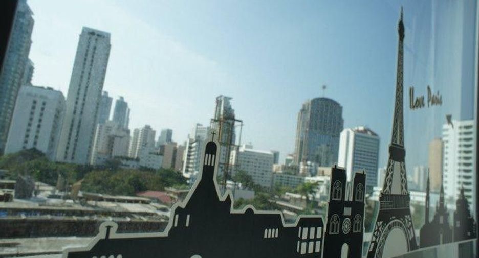 Condo en alquiler de 1 habitaciones en Khlong Toei, Bangkok