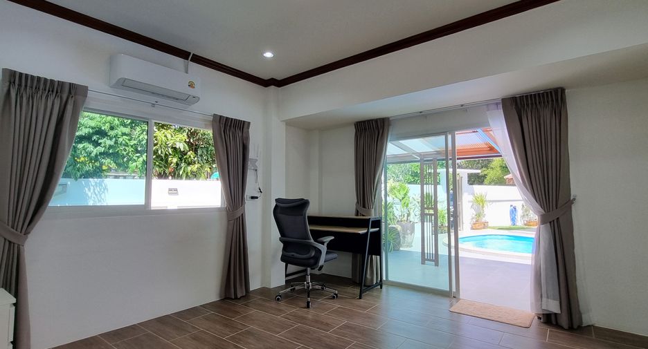 For rent 3 bedrooms villa in Mueang Phuket, Phuket
