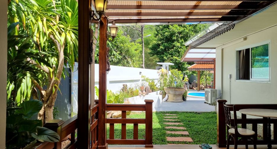 For rent 3 bedrooms villa in Mueang Phuket, Phuket