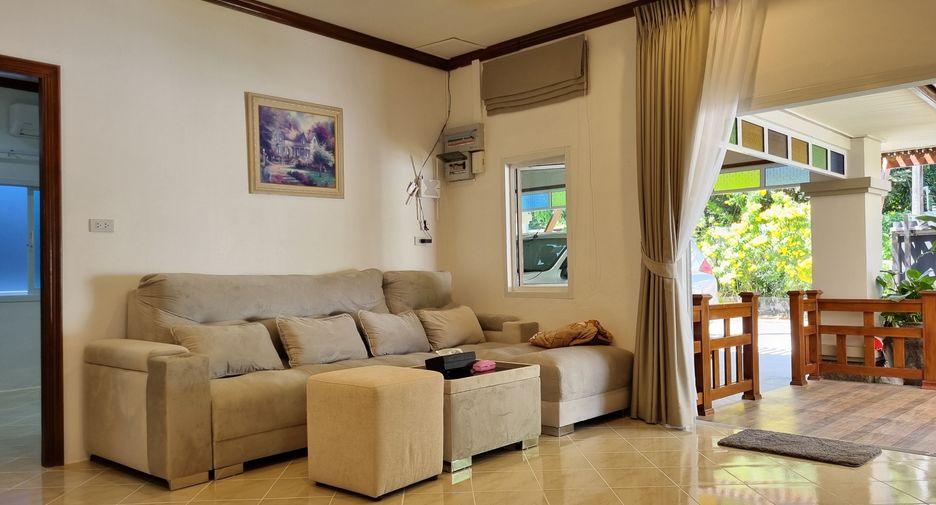 For rent 3 bedrooms villa in Mueang Phuket, Phuket
