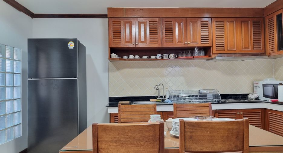 For rent 3 bedrooms villa in Mueang Phuket, Phuket