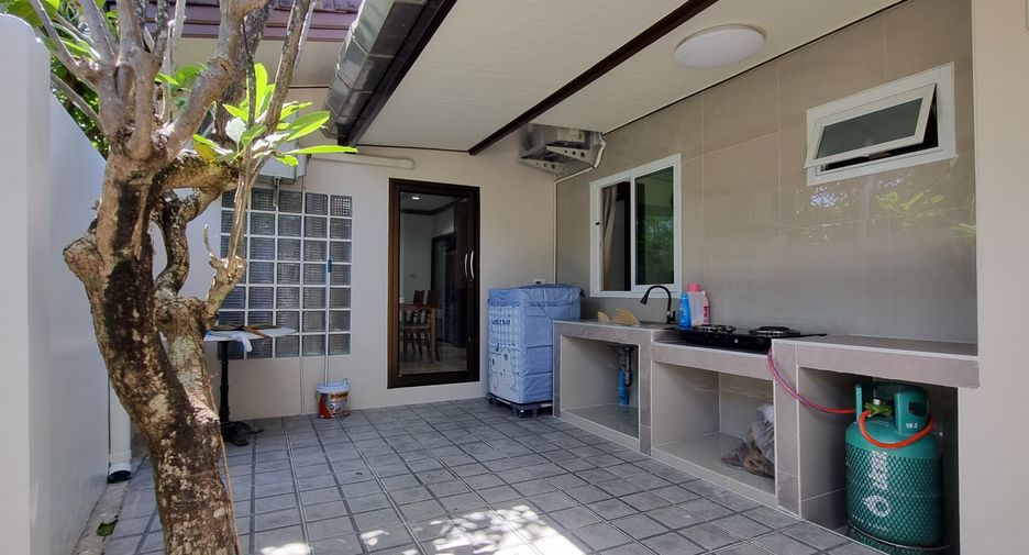 For rent 3 bedrooms villa in Mueang Phuket, Phuket