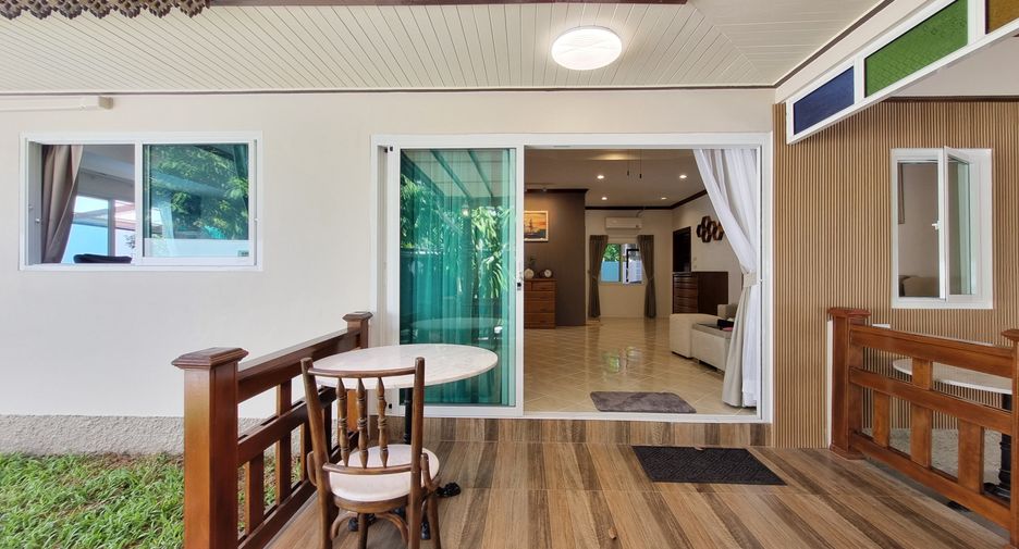 For rent 3 bedrooms villa in Mueang Phuket, Phuket