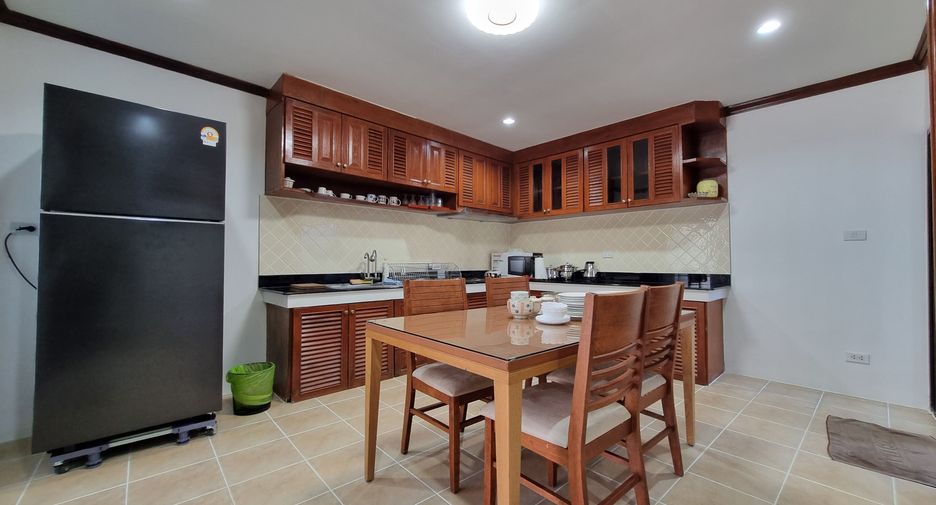 For rent 3 bedrooms villa in Mueang Phuket, Phuket