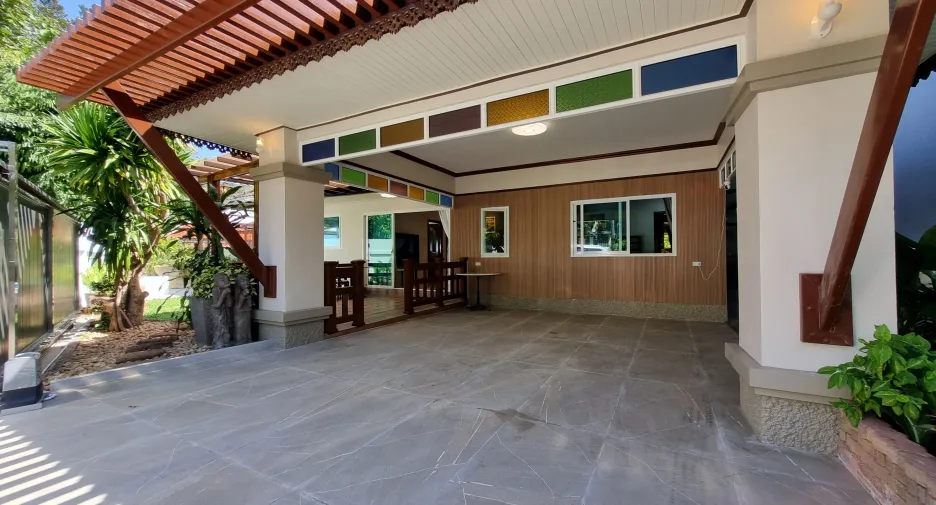 For rent 3 bedrooms villa in Mueang Phuket, Phuket