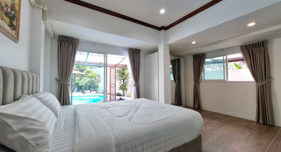 For rent 3 bedrooms villa in Mueang Phuket, Phuket