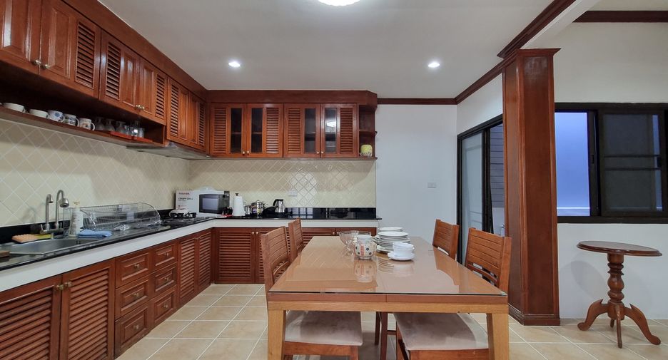 For rent 3 bedrooms villa in Mueang Phuket, Phuket