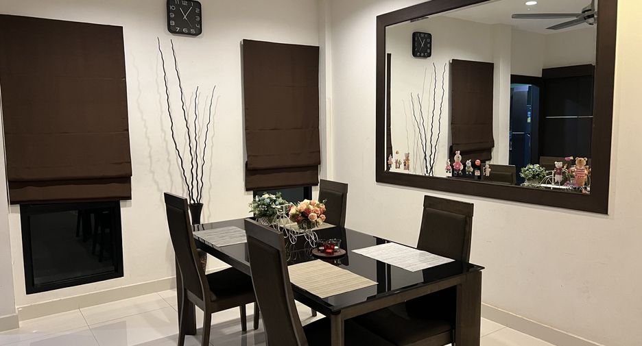 For sale 3 bedrooms townhouse in Thalang, Phuket