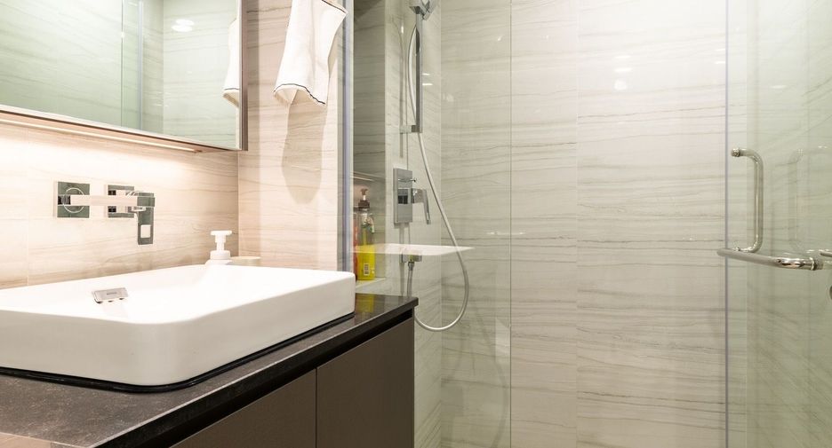 For rent 1 bed condo in Pathum Wan, Bangkok