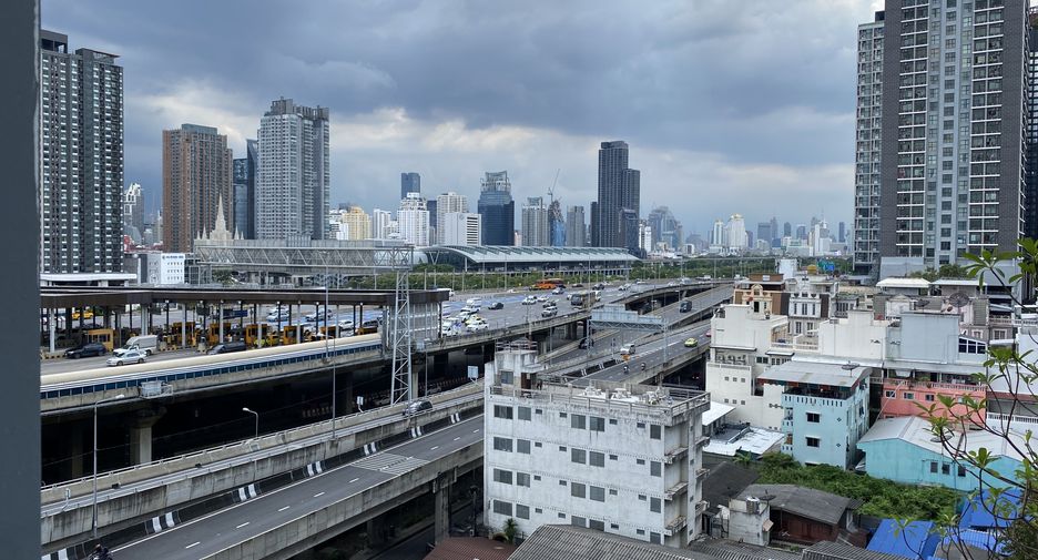 Condo en alquiler de estudio en Huai Khwang, Bangkok