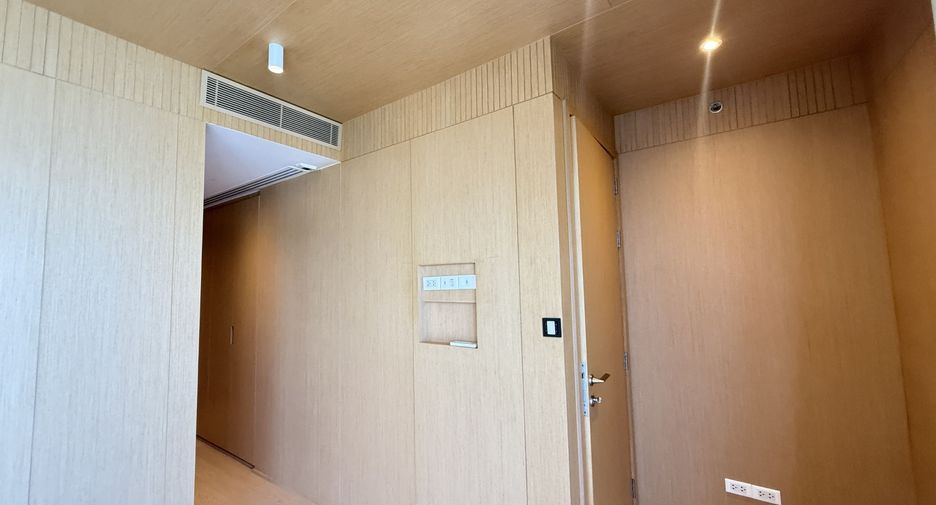 ขาย และ ให้เช่า 2 ห้องนอน คอนโด ใน สาทร, กรุงเทพฯ