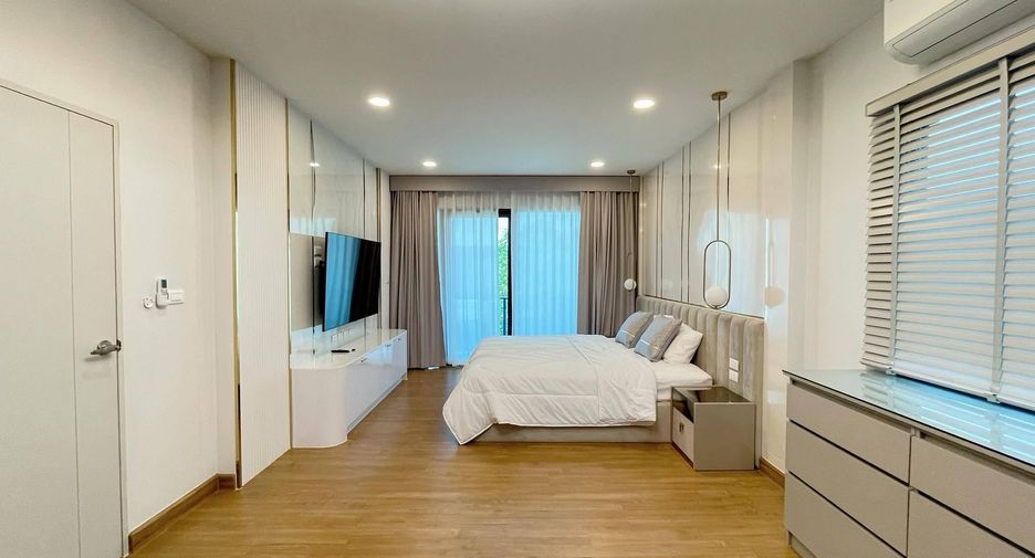 Haus zur Miete mit 4 Zimmer in Bang Phli, Samut Prakan