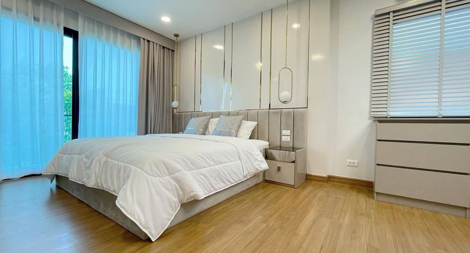 Haus zur Miete mit 4 Zimmer in Bang Phli, Samut Prakan