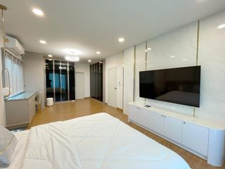 Haus zur Miete mit 4 Zimmer in Bang Phli, Samut Prakan
