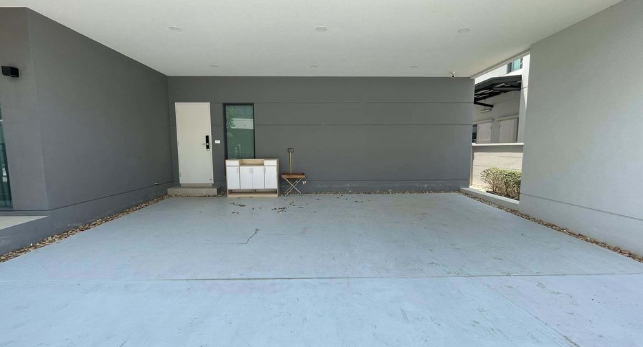 Haus zur Miete mit 4 Zimmer in Bang Phli, Samut Prakan
