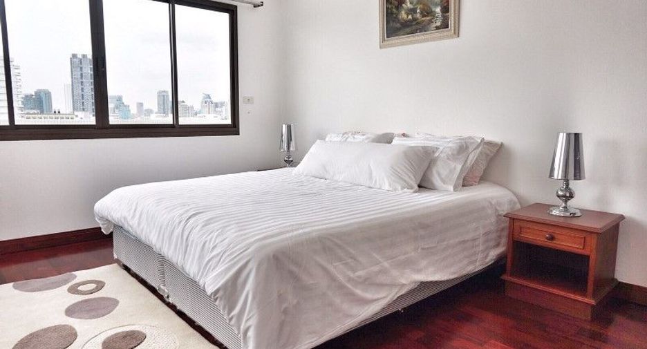Condo en alquiler de 4 habitaciones en Sathon, Bangkok