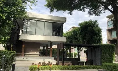 For sale 3 bedrooms townhouse in Chatuchak, Bangkok