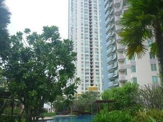 Condo en venta de 3 habitaciones en Bang Kho Laem, Bangkok