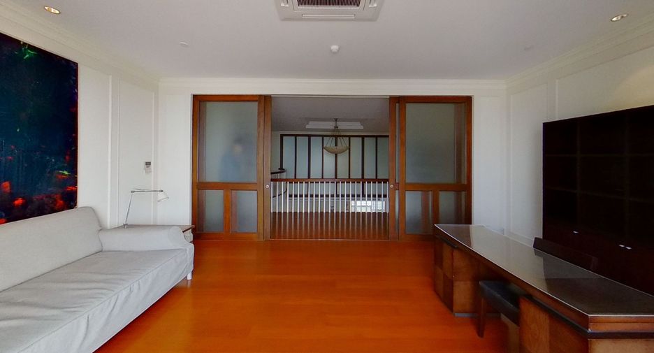 For sale and for rent 4 bedrooms condo in Khlong Toei, Bangkok