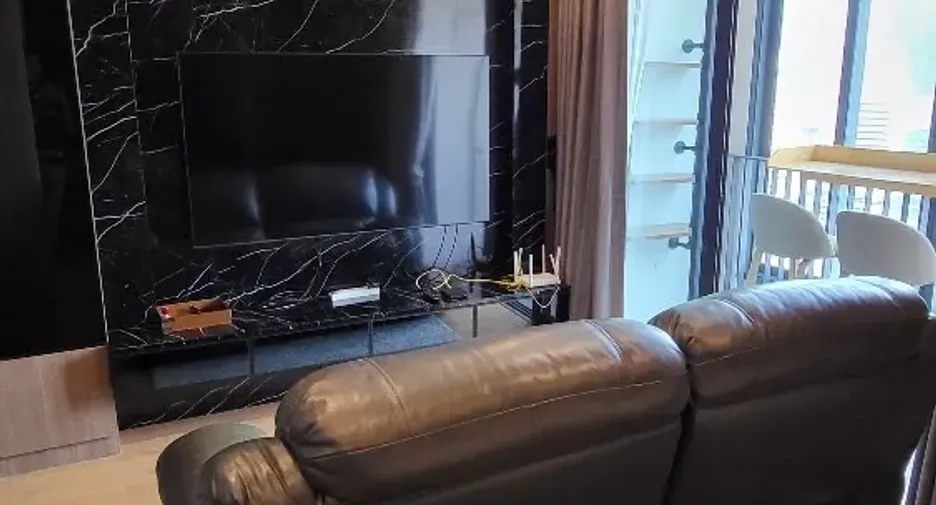For rent 1 bed condo in Pathum Wan, Bangkok