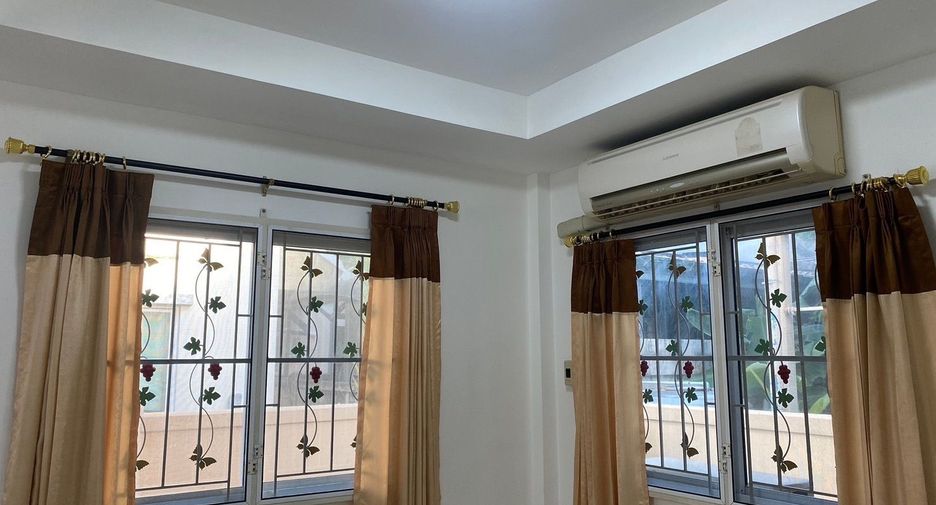 Casa en venta y en alquiler de 3 habitaciones en Bang Khen, Bangkok