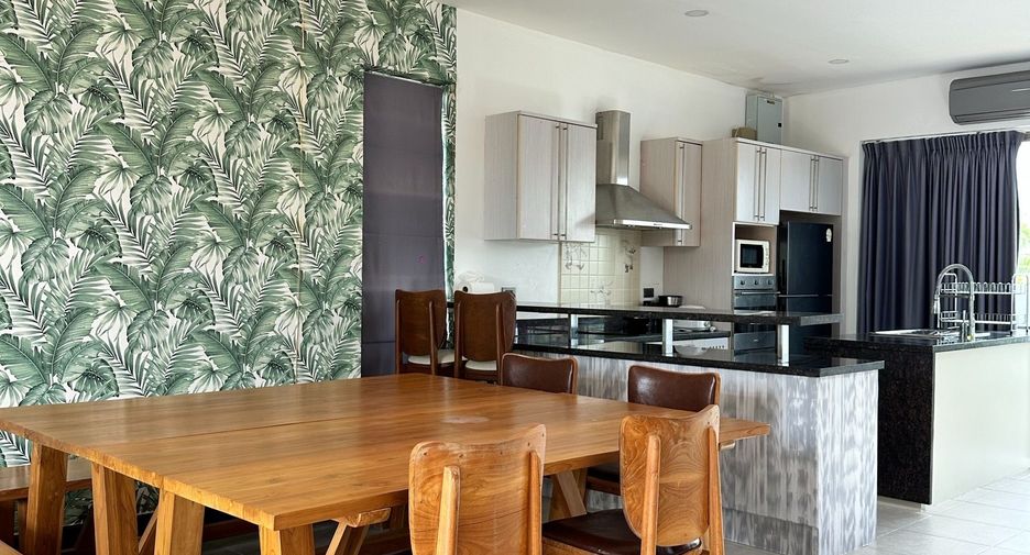 For sale 10 bedrooms villa in Thalang, Phuket