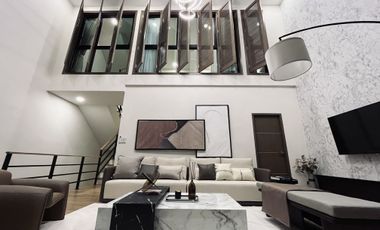 For sale 3 bedrooms townhouse in Wang Thonglang, Bangkok