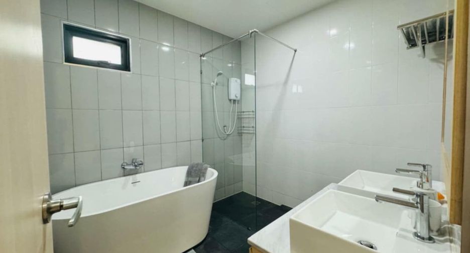 For rent 3 ベッドルーム villa in Thalang, Phuket