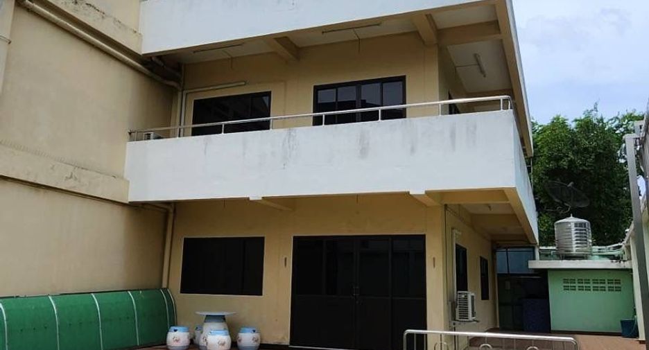 For rent 3 bedrooms house in Thawi Watthana, Bangkok