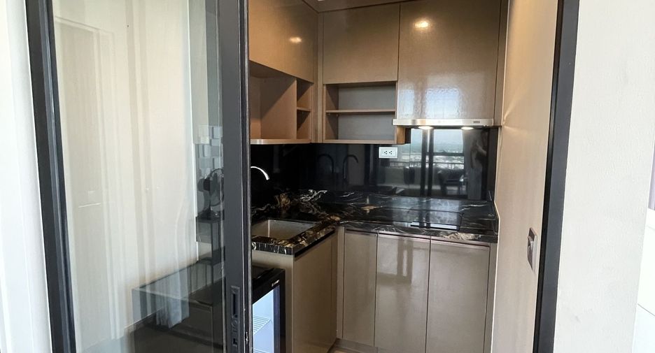 Wohnung zum Kauf mit 1 Zimmer in Khlong Toei, Bangkok