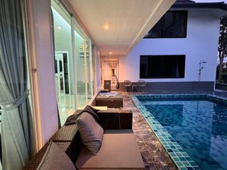 ขาย และ ให้เช่า 13 ห้องนอน วิลล่า ใน เมืองภูเก็ต, ภูเก็ต