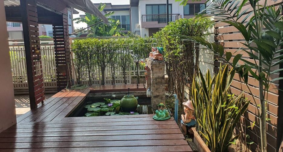 À louer 3 chambres maison à Saphan Sung, Bangkok
