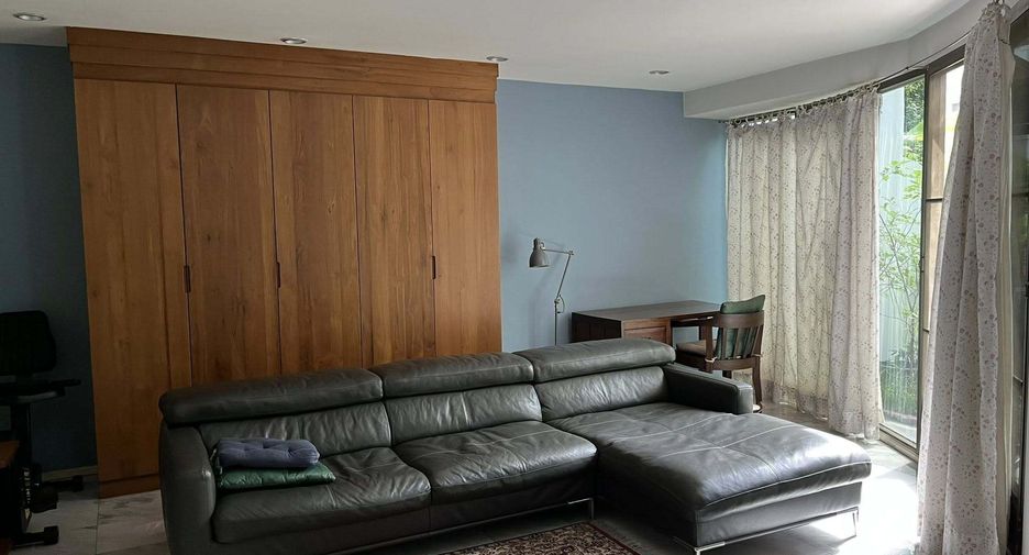 For rent 3 ベッドルーム house in Yan Nawa, Bangkok