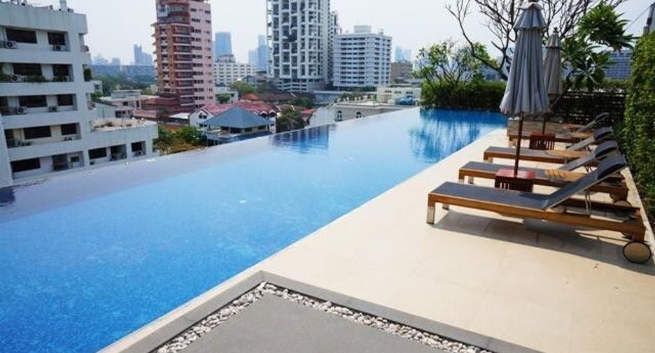 À louer 1 chambre condo à Khlong Toei, Bangkok
