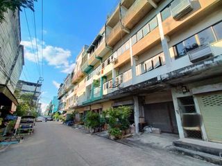 For sale and for rent 3 bedrooms retail Space in Prawet, Bangkok