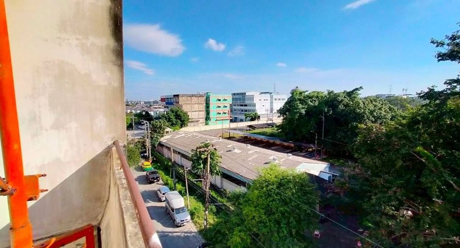 For sale and for rent 3 bedrooms retail Space in Prawet, Bangkok