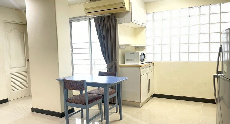 For rent 1 bed apartment in Khlong Toei, Bangkok