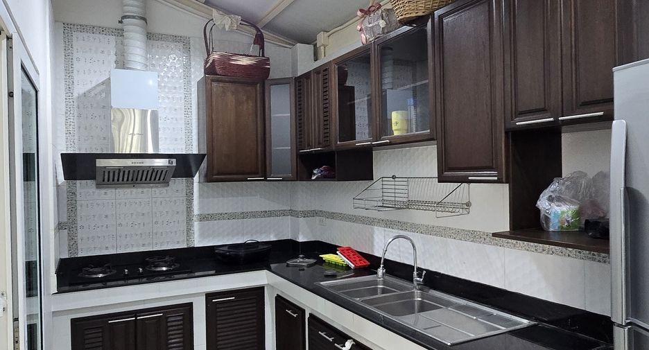 Casa en venta de 3 habitaciones en Bang Sao Thong, Samut Prakan