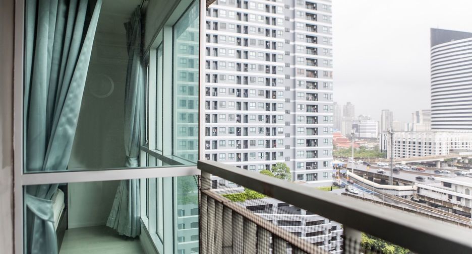For rent 1 bed condo in Huai Khwang, Bangkok
