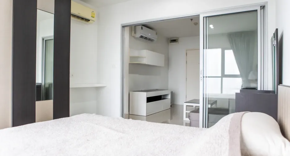 For rent 1 bed condo in Huai Khwang, Bangkok