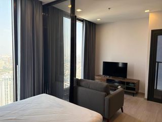 À louer 1 chambre condo à Huai Khwang, Bangkok