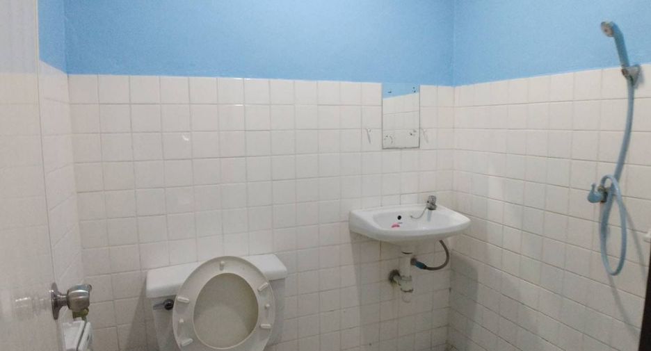 For sale 2 bedrooms townhouse in Bang Khae, Bangkok