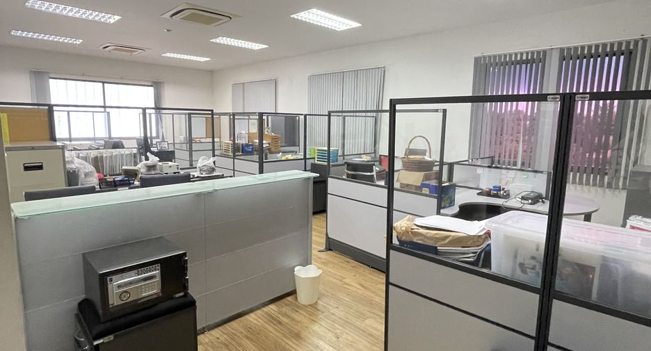 Oficina en venta en Takua Thung, Phang Nga